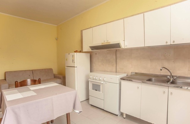 "Apartamento Alice" con vistas a la montaña, Wi-Fi, aire acondicionado, terraza y jardín
