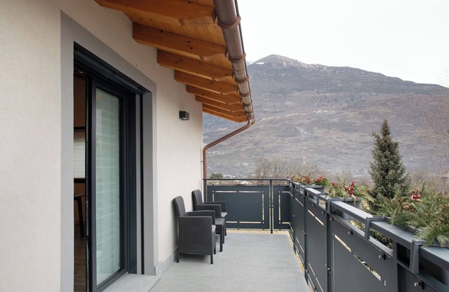 Apartamento 'Alice' con vistas a la montaña, Wi-Fi y aire acondicionado