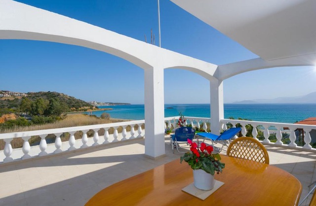 Apartment Almyros