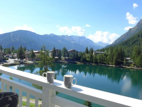 Apartment Alpes et Lac 28 by Interhome