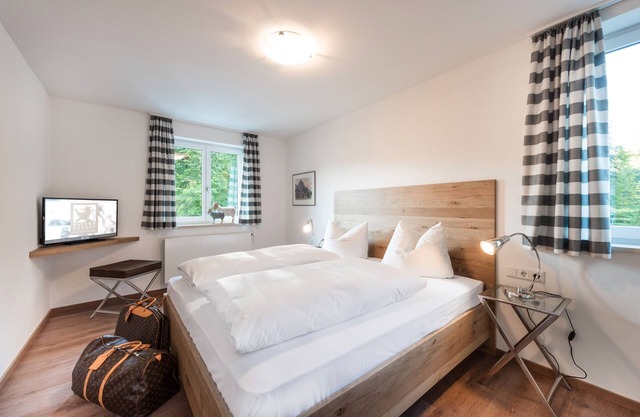 Apartamento 'Alpiner Lifestyle - 401' con vistas a la montaña, piscina compartida y Wi-Fi