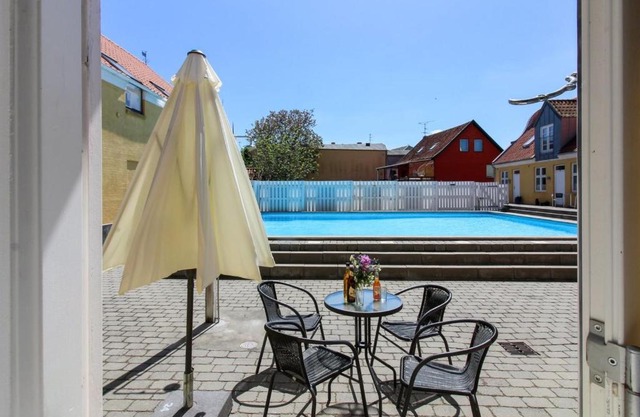 Apartment Amaia - 500m from the sea by Interhome