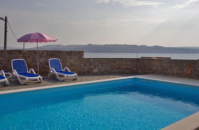 Apartment Annabella with Pool and sea view