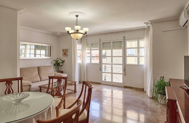 Apartamento 'Apartamento 5 Caballeros' con balcón, Wi-Fi y aire acondicionado