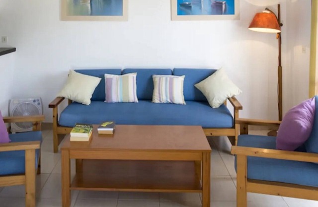 Apartamento 'Apartamento De 2 Dormitorios II' con terraza privada y jardín compartido