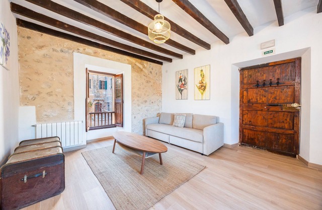 Apartamento con vistas a la montaña, piscina compartida y Wi-Fi