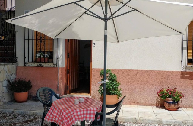 Apartamento 'Apartamento Mahimon' con vistas a la montaña, Wi-Fi y aire acondicionado.
