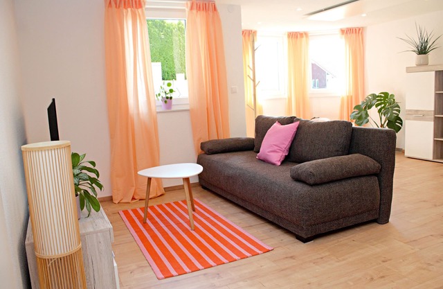 Apartamento 'Apfelwiese' con terraza privada, jardín privado y Wi-Fi