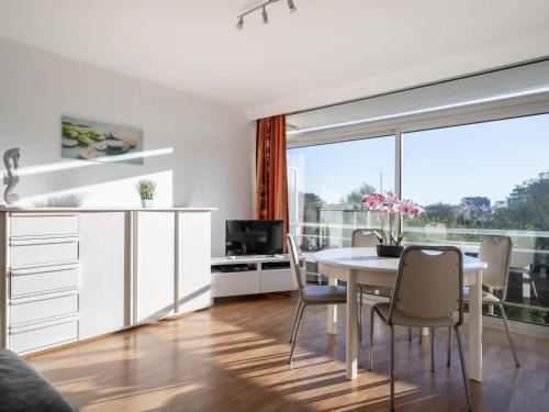 Apartment Appartement 64-202 by Interhome