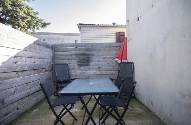 Apartamento 'Appartement Avec Terrasse' con terraza privada y Wi-Fi