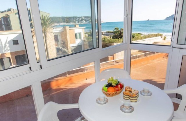 Apartamento Artit by Interhome
