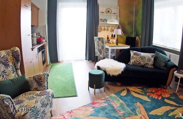 Apartment "Autumn" with earth tones