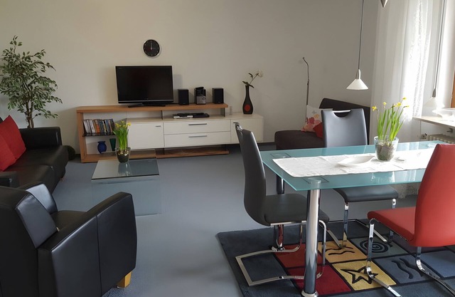 Apartamento 'B1' con vistas a la montaña, terraza privada y wifi