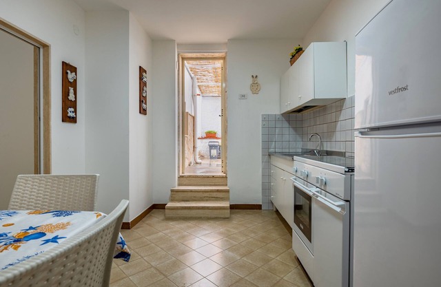 Apartamento 'Bagnara Due' con vistas al mar y jardín privado