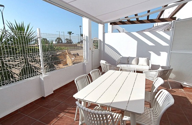 Apartamento - 1ª Linea de Playa con Wifi y Piscina