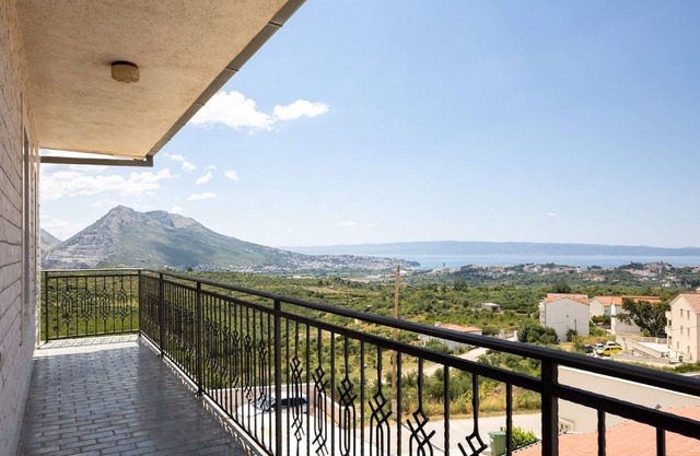 Apartment Bella Dalia - Two Bedroom Apartment with Balcony and Sea View