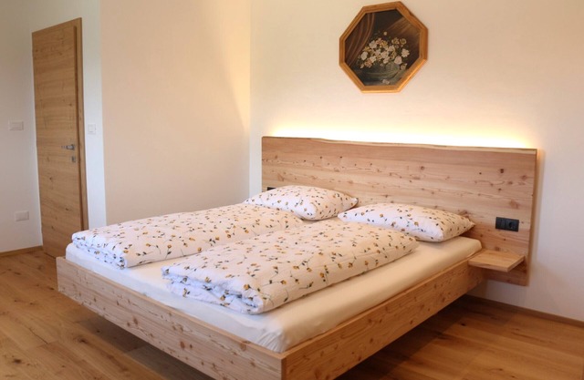 Apartamento 'Bergwiese' con vistas a la montaña, jardín compartido y Wi-Fi