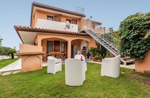 Apartamento 'Bijou Casa de vacaciones' con terraza compartida, Wi-Fi y aire acondicionado.