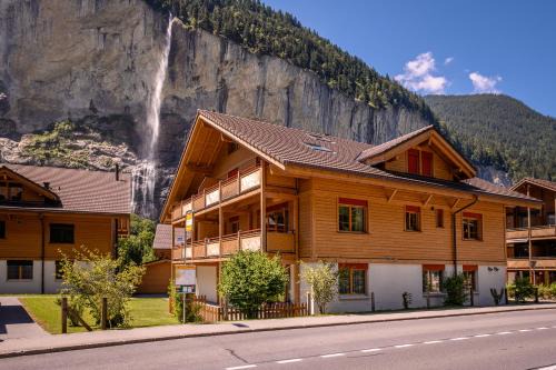 Apartment Breithorn - Charming home - free parking & Wifi