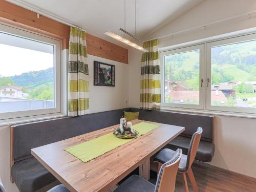 Apartment Brixen near Ski Lift, cleaning included