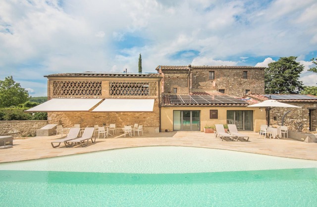 Apartamento 'Brotes Appartamento Ciliegio' con piscina compartida, Wi-Fi y aire acondicionado