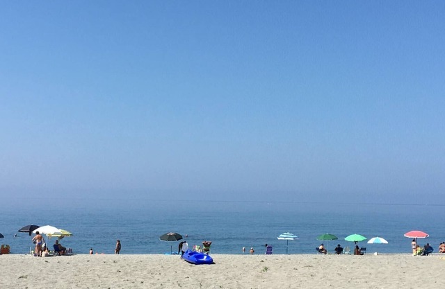 Apartamento junto a la playa en Calabria / Appartamenti sul mare en Calabria