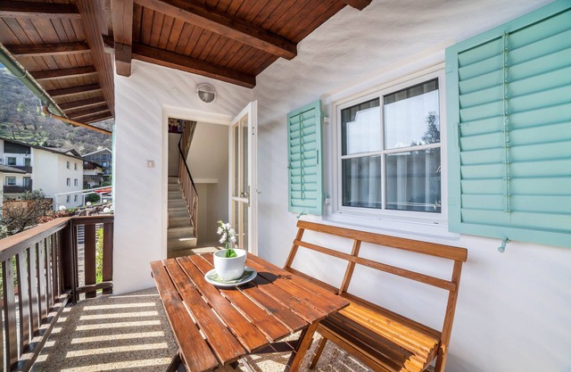 Apartamento 'Cafe Rudi Living Ignaz' con vistas a la montaña, terraza y Wi-Fi