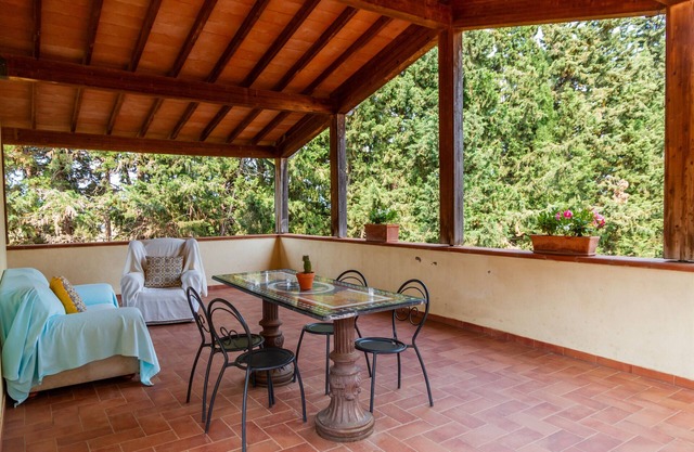 Apartamento 'Calasole' con piscina compartida, Wi-Fi y aire acondicionado