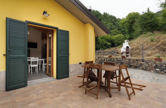 Apartamento 'Camera 3' con vistas a la montaña, terraza privada y Wi-Fi