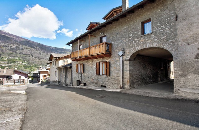 Apartamento "Caratteristico e Accogliente" con vistas a la montaña