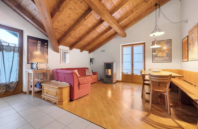 Apartamento 'Carla, Strembo' con balcón y Wi-Fi