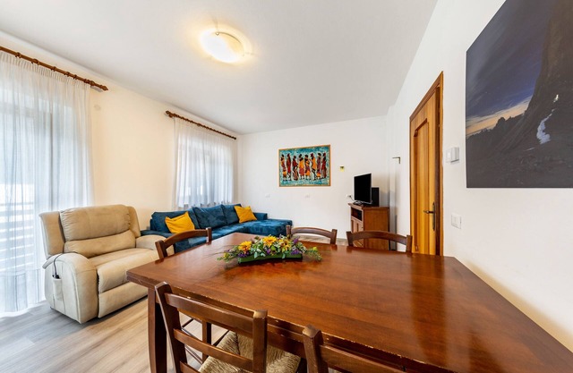 Apartamento 'Casa Da Rin Giulia' con vistas a la montaña, terraza privada y Wi-Fi