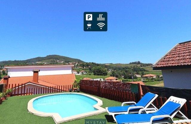 Apartment 'Casa Alto Das Fragas' with Mountain View, Wi-Fi and Air Conditioning