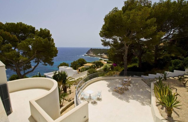 Apartment 'Casa Blanca Vistamar' with Sea View, Wi-Fi and Air Conditioning