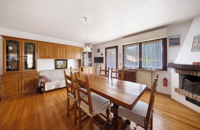 Apartamento 'Casa Gloria A Vinigo' con vistas a la montaña, terraza privada y Wi-Fi
