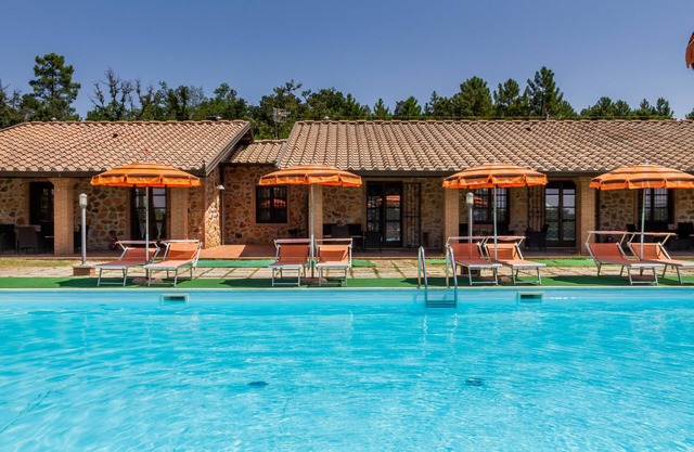 Apartamento "Casa Vacanza Il Carpignone 3" con vistas al lago y piscina compartida