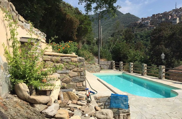 Apartment 'Casa Limone' with Mountain View, Private Pool and Wi-Fi