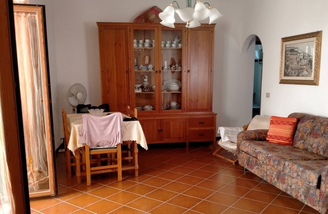 Apartamento 'Casa Rosa' con vistas al mar, terraza privada y aire acondicionado