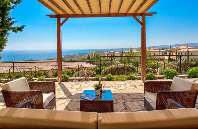 Apartment CC02 - Incredible Sea Views, Aphrodite Hills Resort