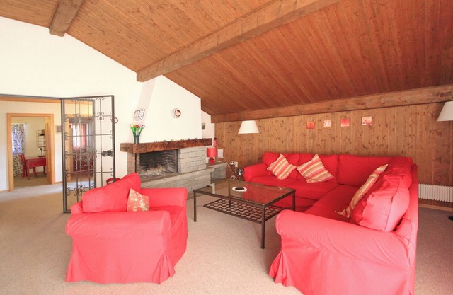 Apartment Champagna - Spacious 5.5-Room Apartment for 7 People