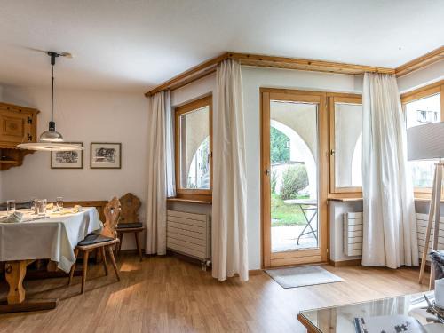 Apartment Chesa Auricula 1-1 by Interhome