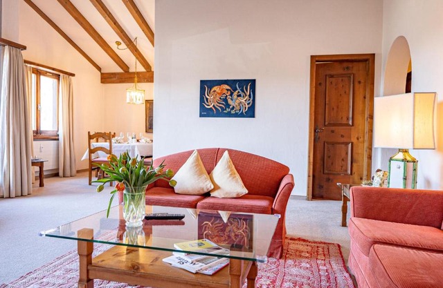 Apartment Chesa La Sajetta 12 by Interhome