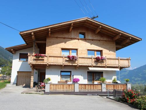 Apartment Christl by Interhome