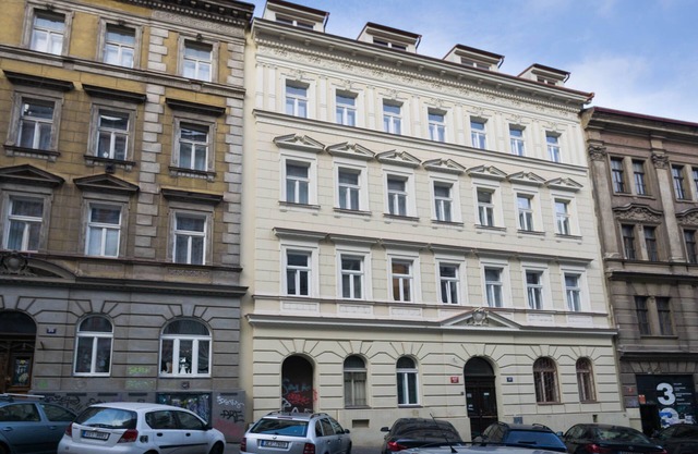 Apartment CONTINENTS by Train & Bus st.