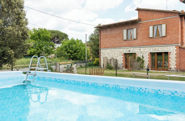 Apartamento 'Casita de campo Casa Luisa' con piscina privada, terraza compartida y Wi-Fi