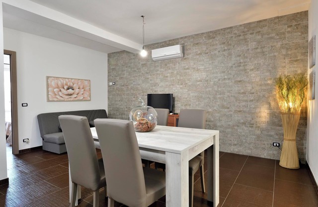 Apartamento "DaMaria" con jardín compartido, aire acondicionado y Wi-Fi