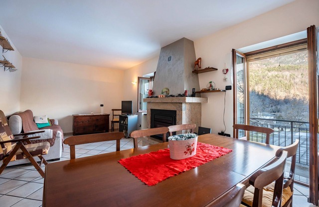 Apartamento 'Daniela' con vistas a la montaña, balcón y Wi-Fi