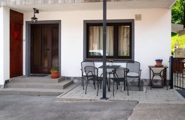 Apartment Dar - near lake: A1 prizemlje(4+2) - Lokve, Lika and Gorski kota, Croatia