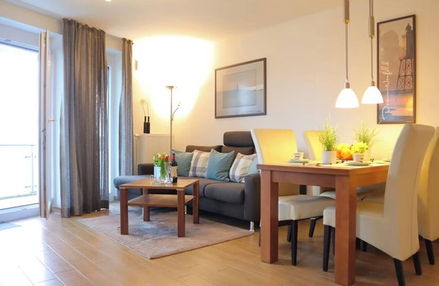 "Apartment Sonnenbogen: North Sea magic and comfort on the dike!"