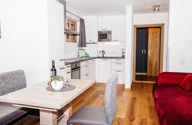 Apartamento Deluxe 3 personas Hotel Admin - Apartamentos Kella-Egg